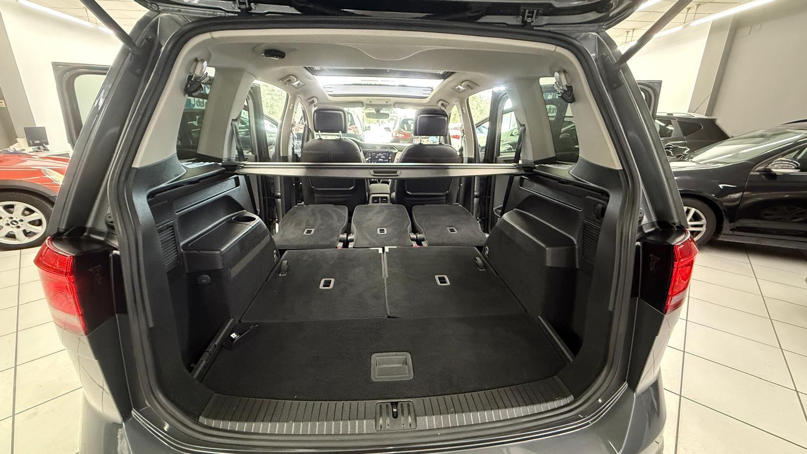 VOLKSWAGEN Touran Advance 2.0 TDI 150CV