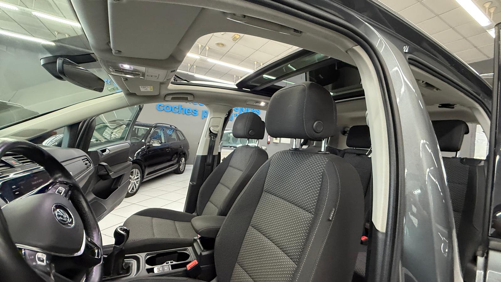 VOLKSWAGEN Touran Advance 2.0 TDI 150CV