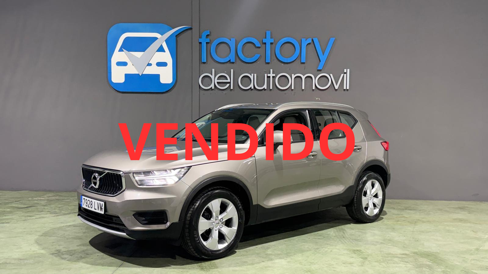 VOLVO XC40 1.5 T3 Momentum Pro Auto