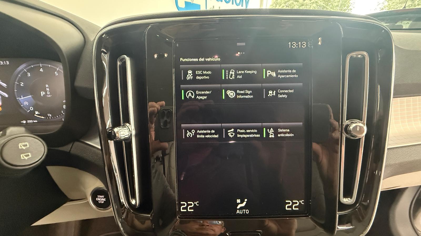 VOLVO XC40 1.5 T3 Momentum Pro Auto