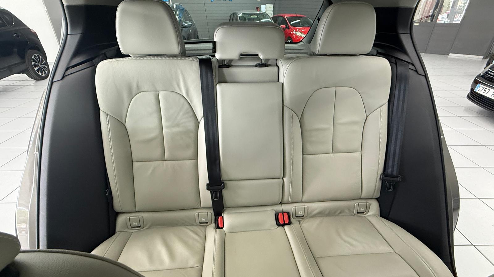 VOLVO XC40 1.5 T3 Momentum Pro Auto