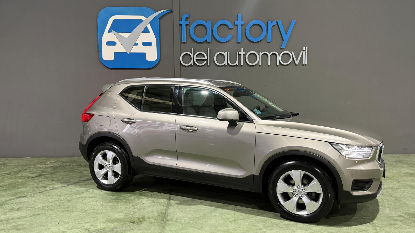VOLVO XC40 1.5 T3 Momentum Pro Auto