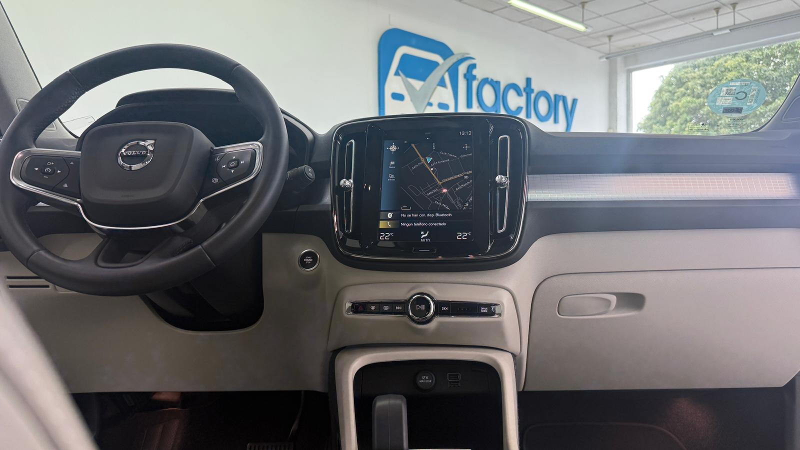 VOLVO XC40 1.5 T3 Momentum Pro Auto