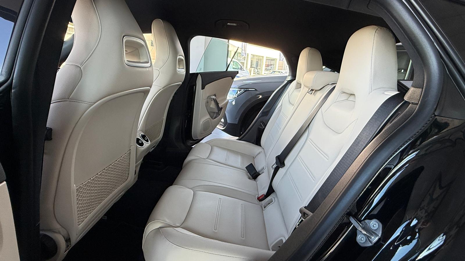 MERCEDES CLA 200 Shooting Brake