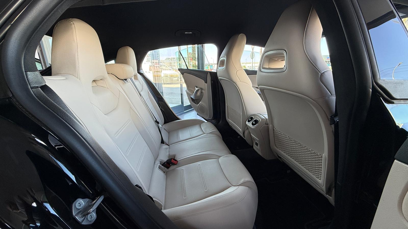 MERCEDES CLA 200 Shooting Brake