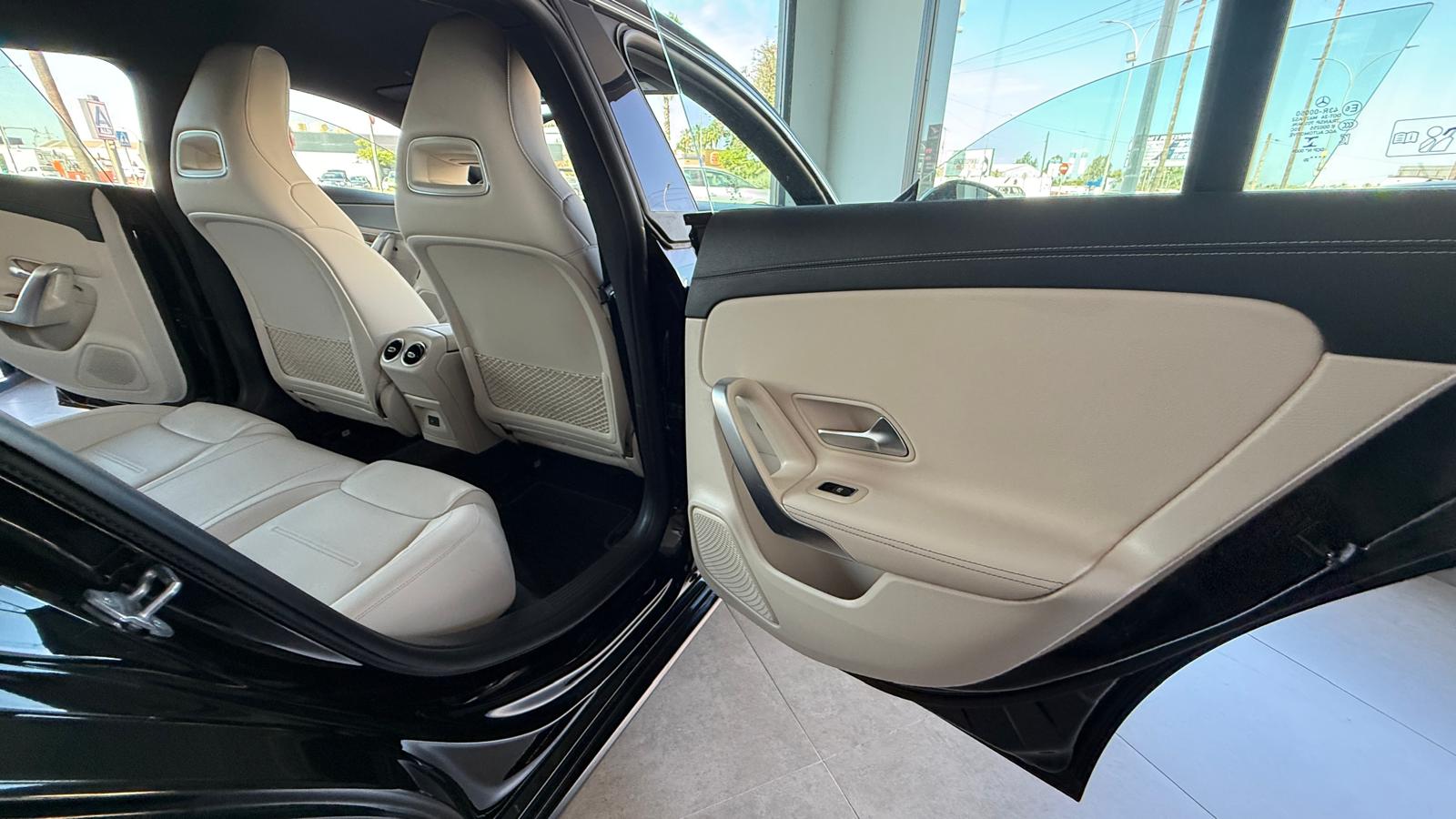 MERCEDES CLA 200 Shooting Brake