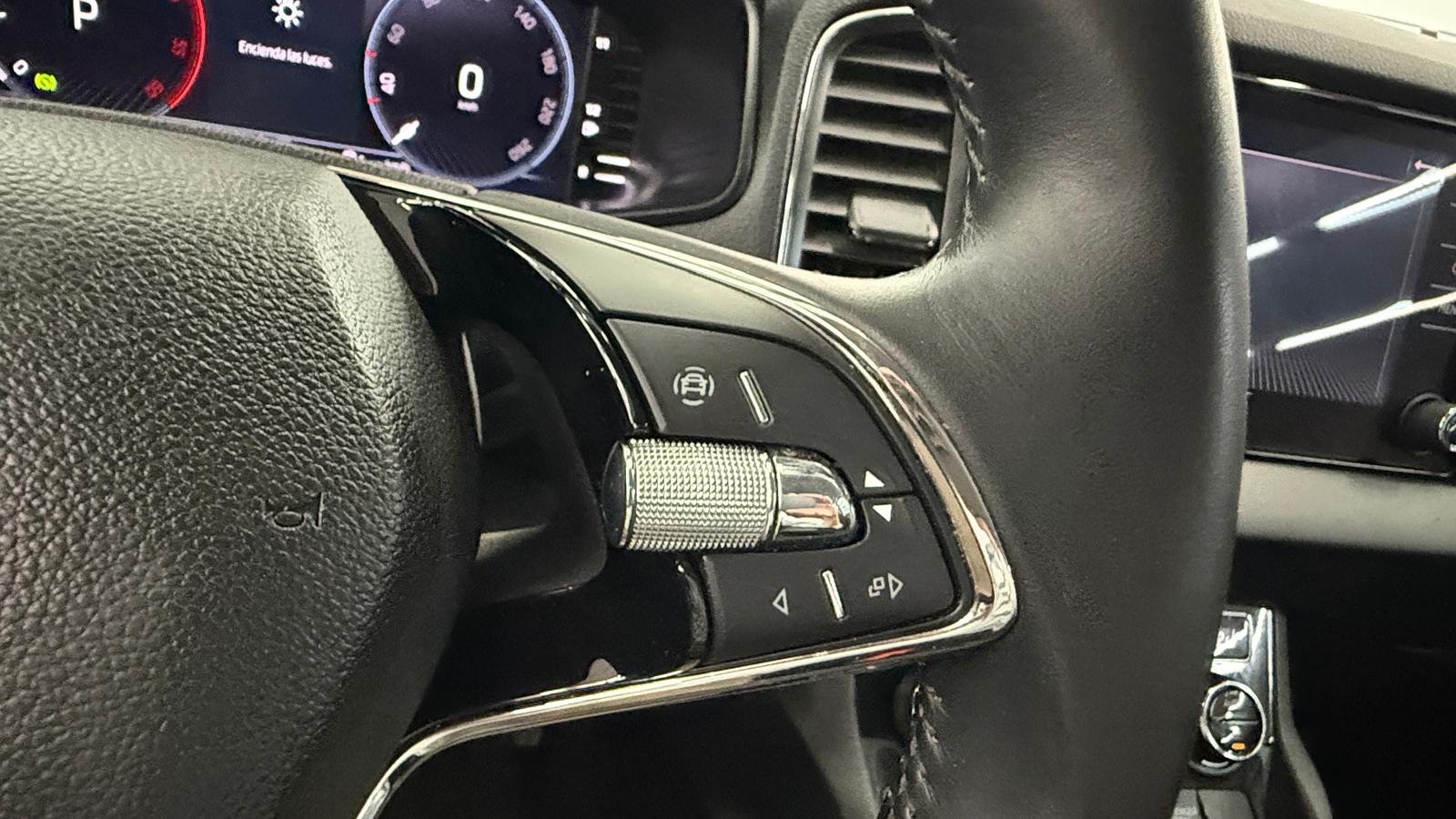 SKODA Karoq 2.0 TDI 150CV DSG 4X4 Ambition