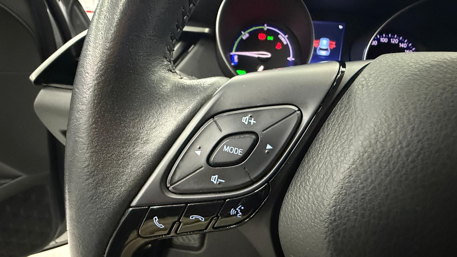 TOYOTA CHR 1.8 125H Advance
