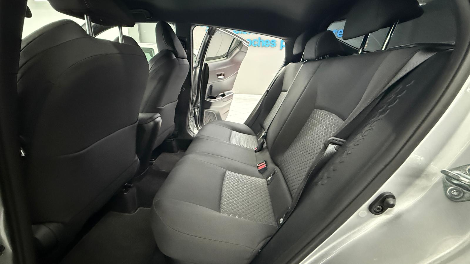 TOYOTA CHR 1.8 125H Advance