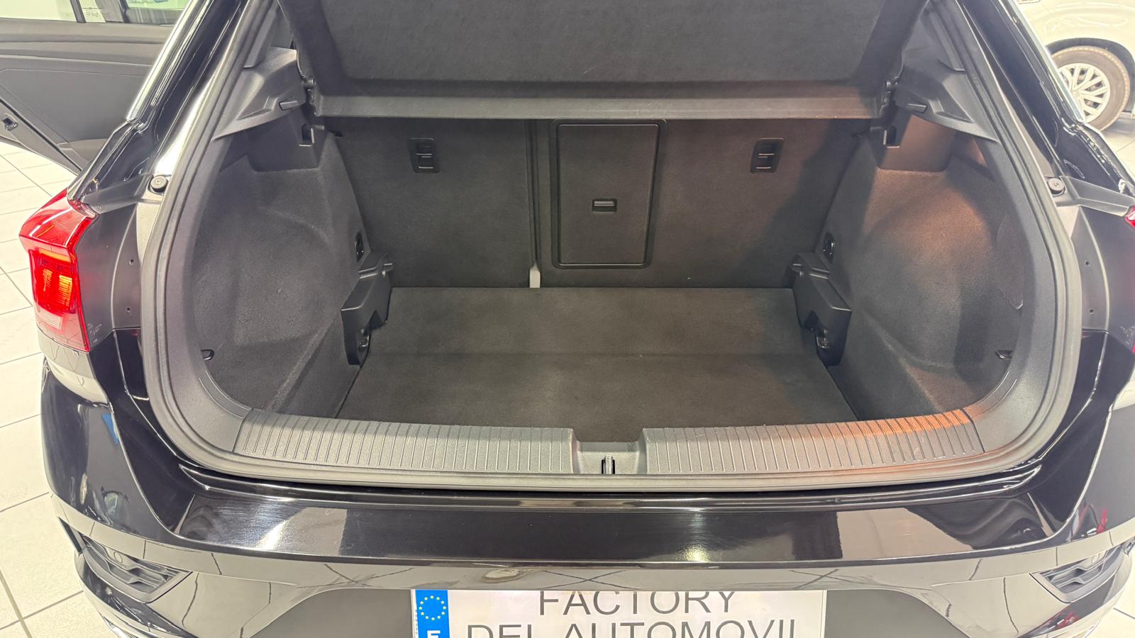 VOLKSWAGEN TRoc RLine 2.0 TDI 150CV DSG