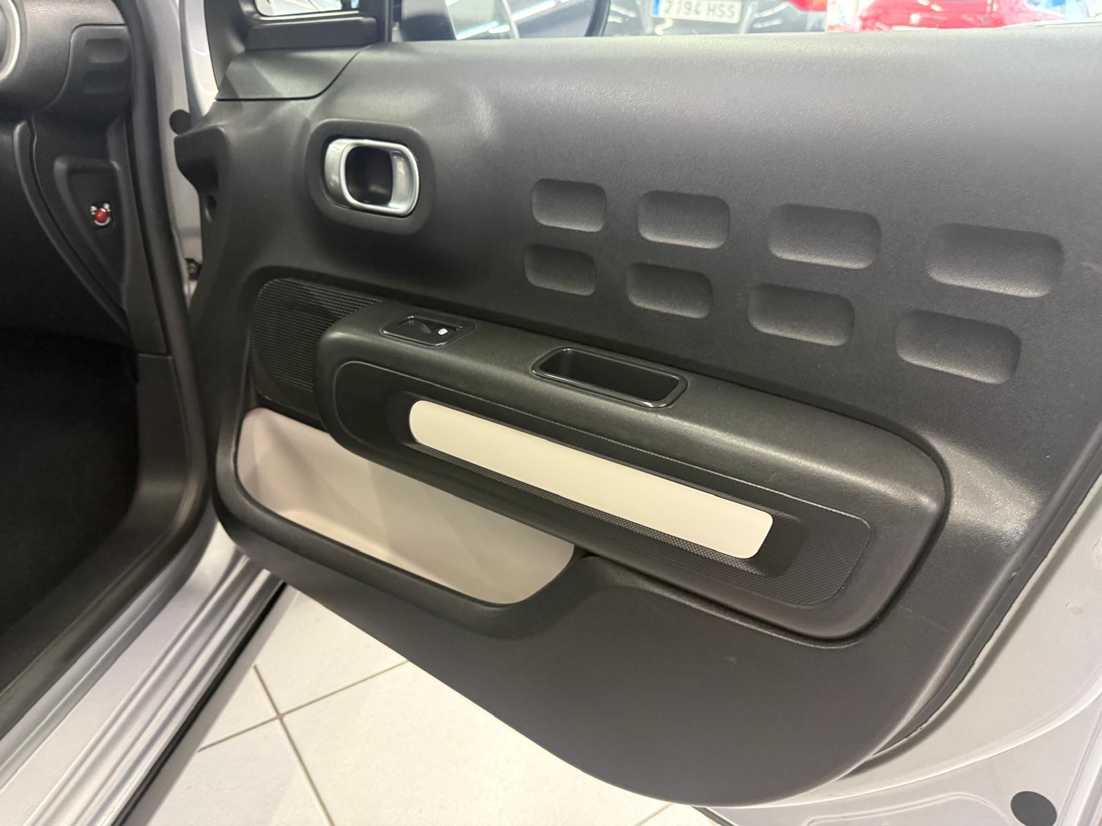 CITROEN C3 BlueHDi100CV SS SHINE