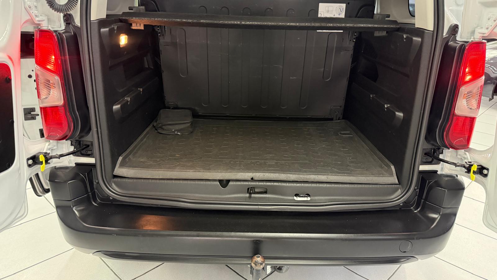 PEUGEOT Rifter Active Pack Business Std. BlueHDi 100