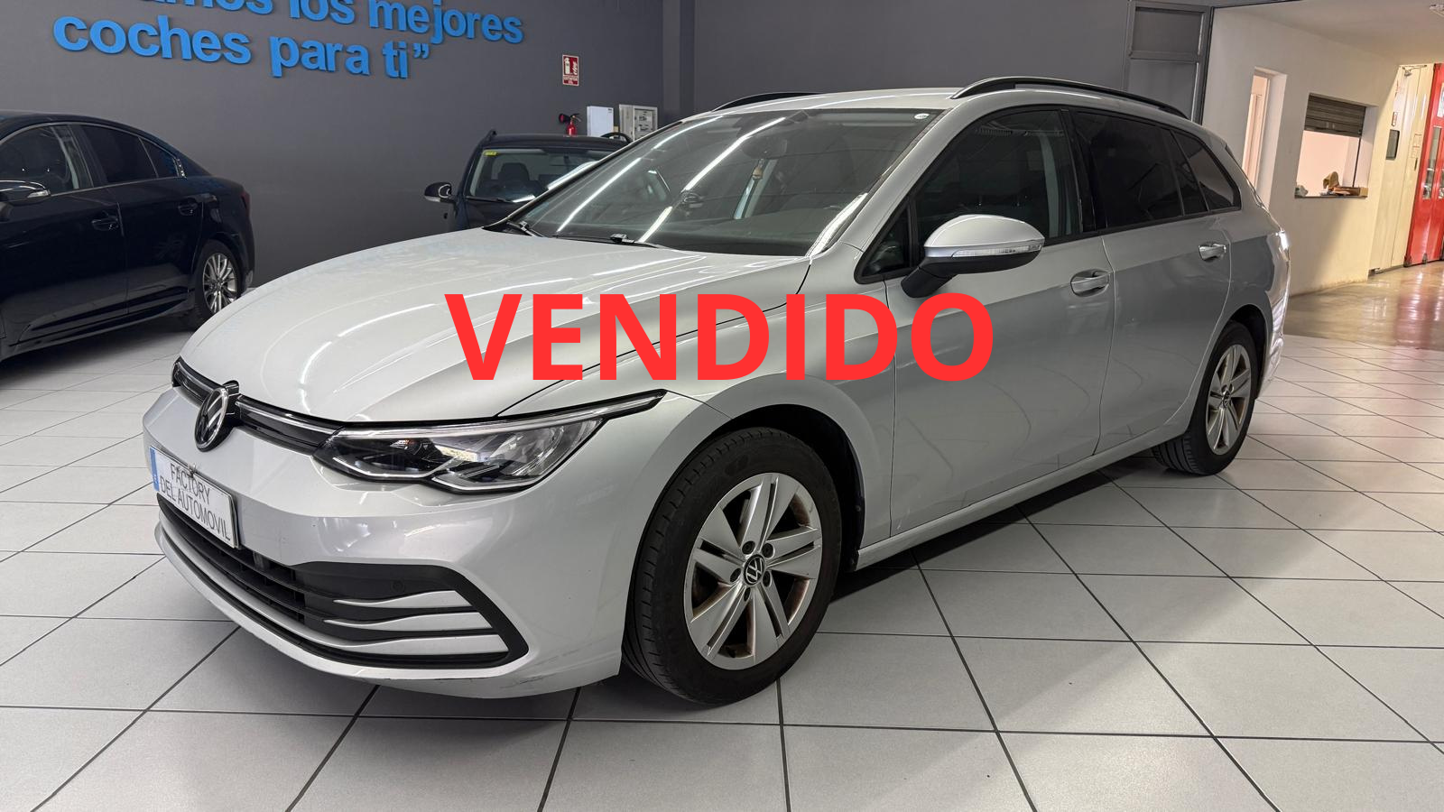 VOLKSWAGEN Golf Life 1.0 eTSI 110CV DSG Variant