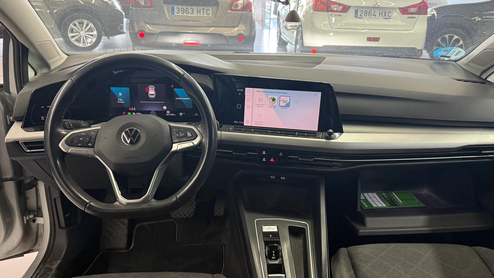 VOLKSWAGEN Golf Life 1.0 eTSI 110CV DSG Variant