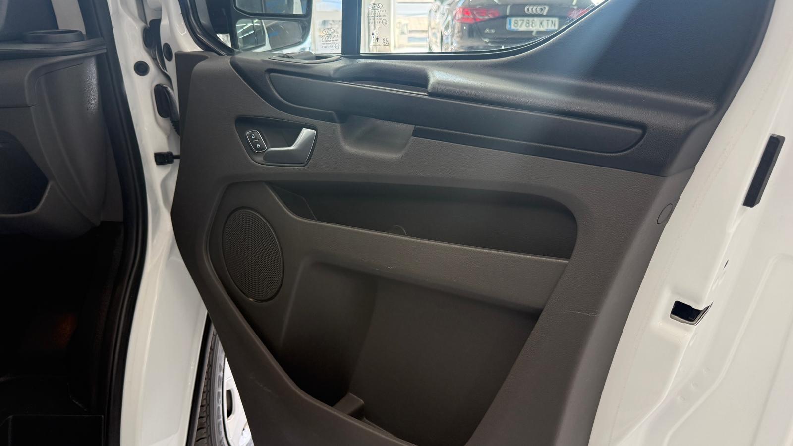FORD Transit Custom Kombi 2.0 TDCI 320 L2 Trend