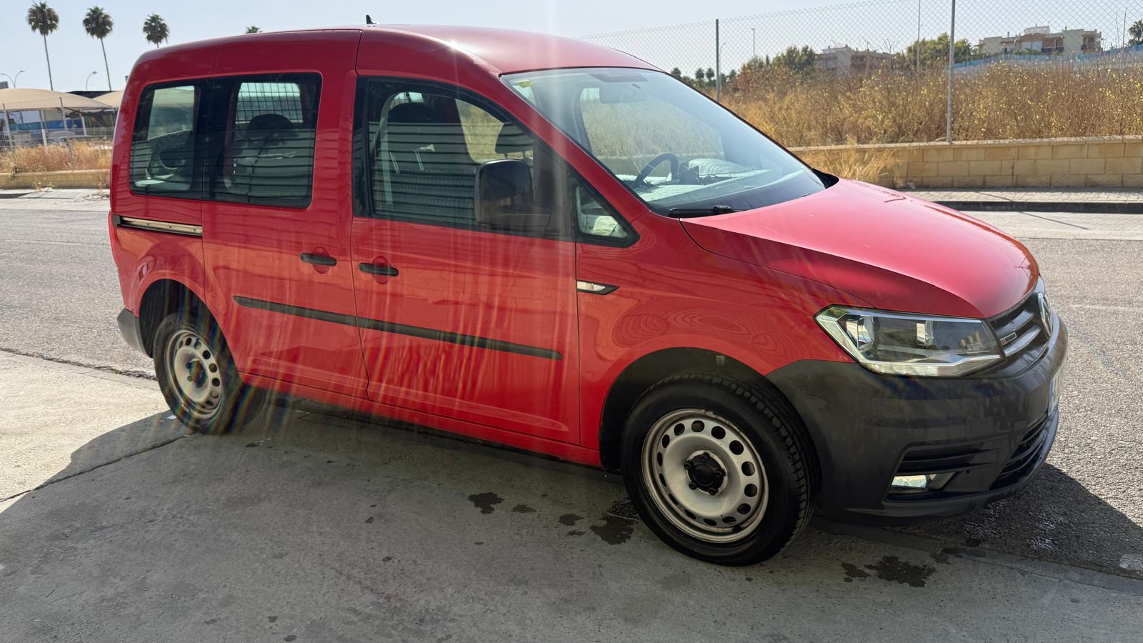 VOLKSWAGEN Caddy Trendline 2.0 TDI BMT 4Motion