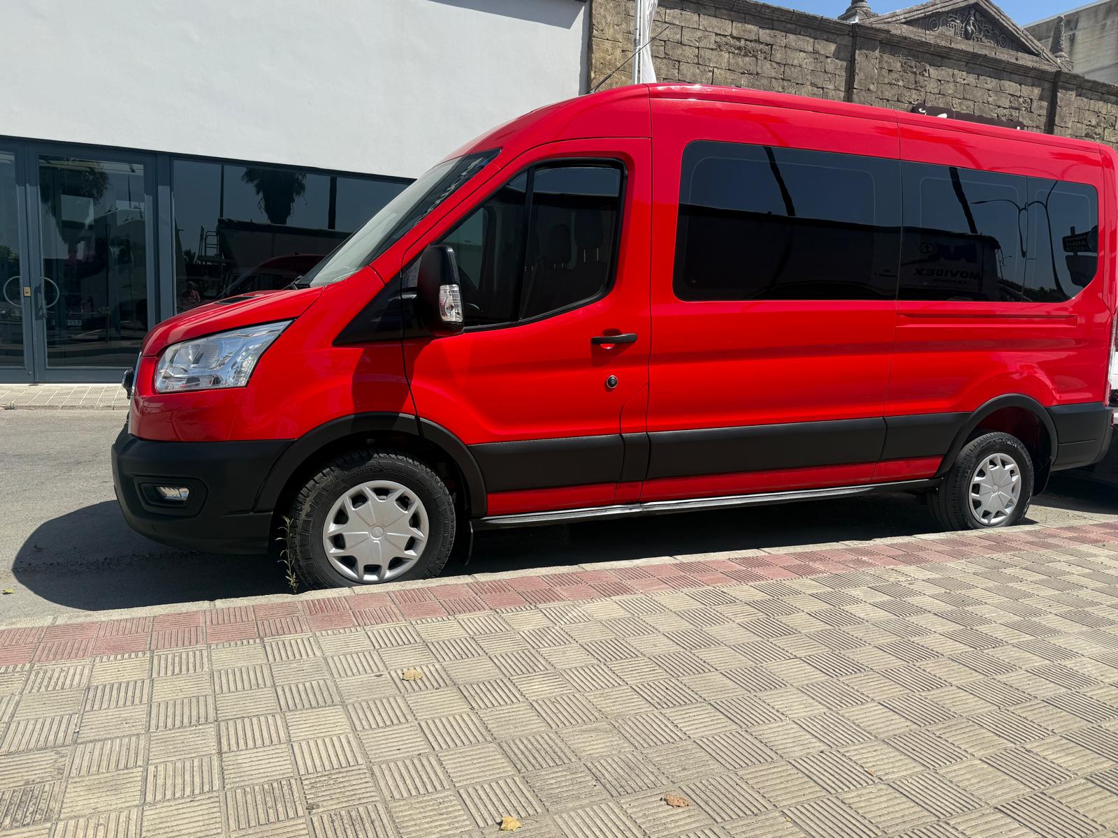 FORD TRANSIT 350 96kW L3H2 Kombi Trend Delantera