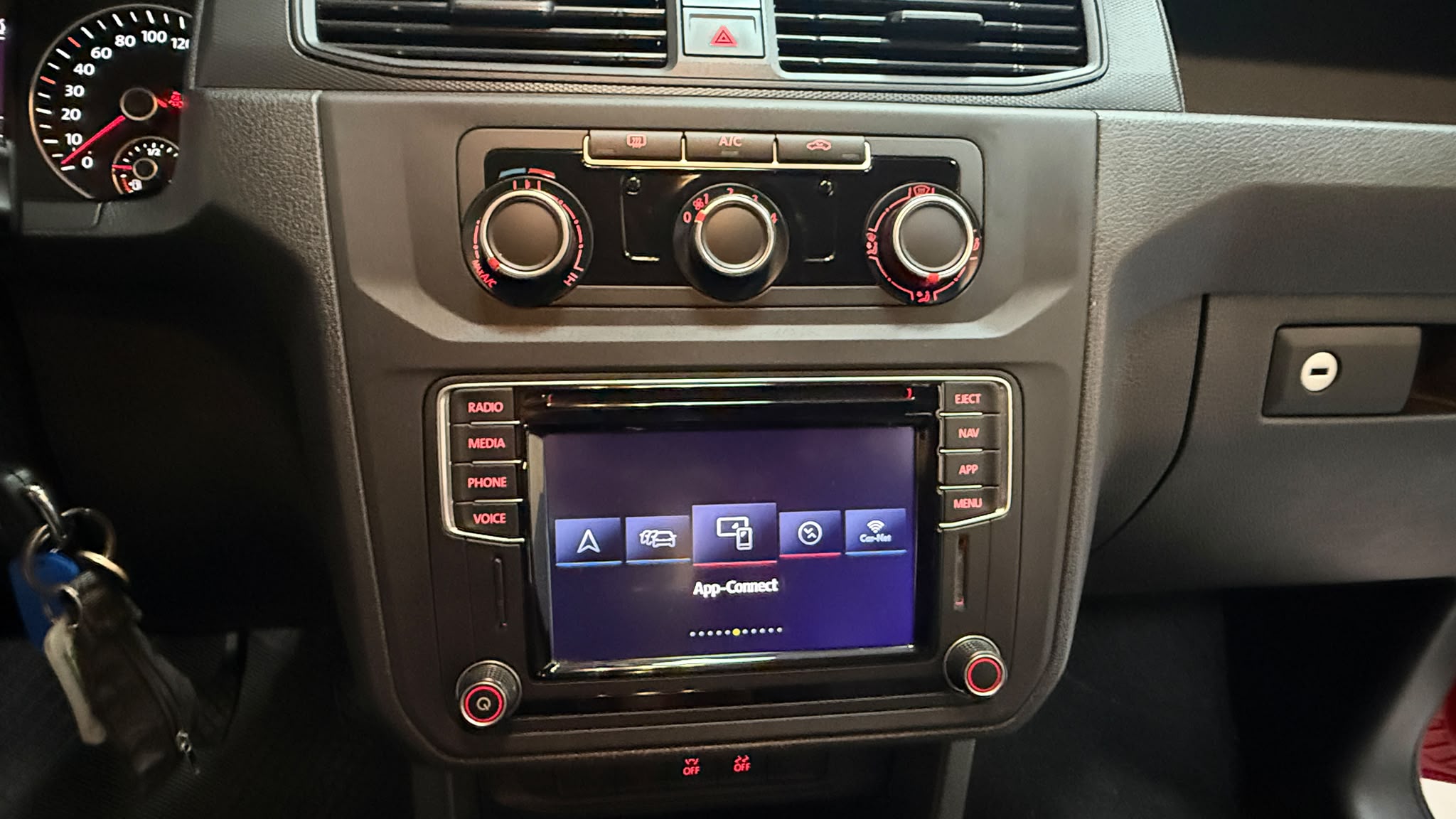 VOLKSWAGEN Caddy Trendline 2.0 TDI BMT 4Motion