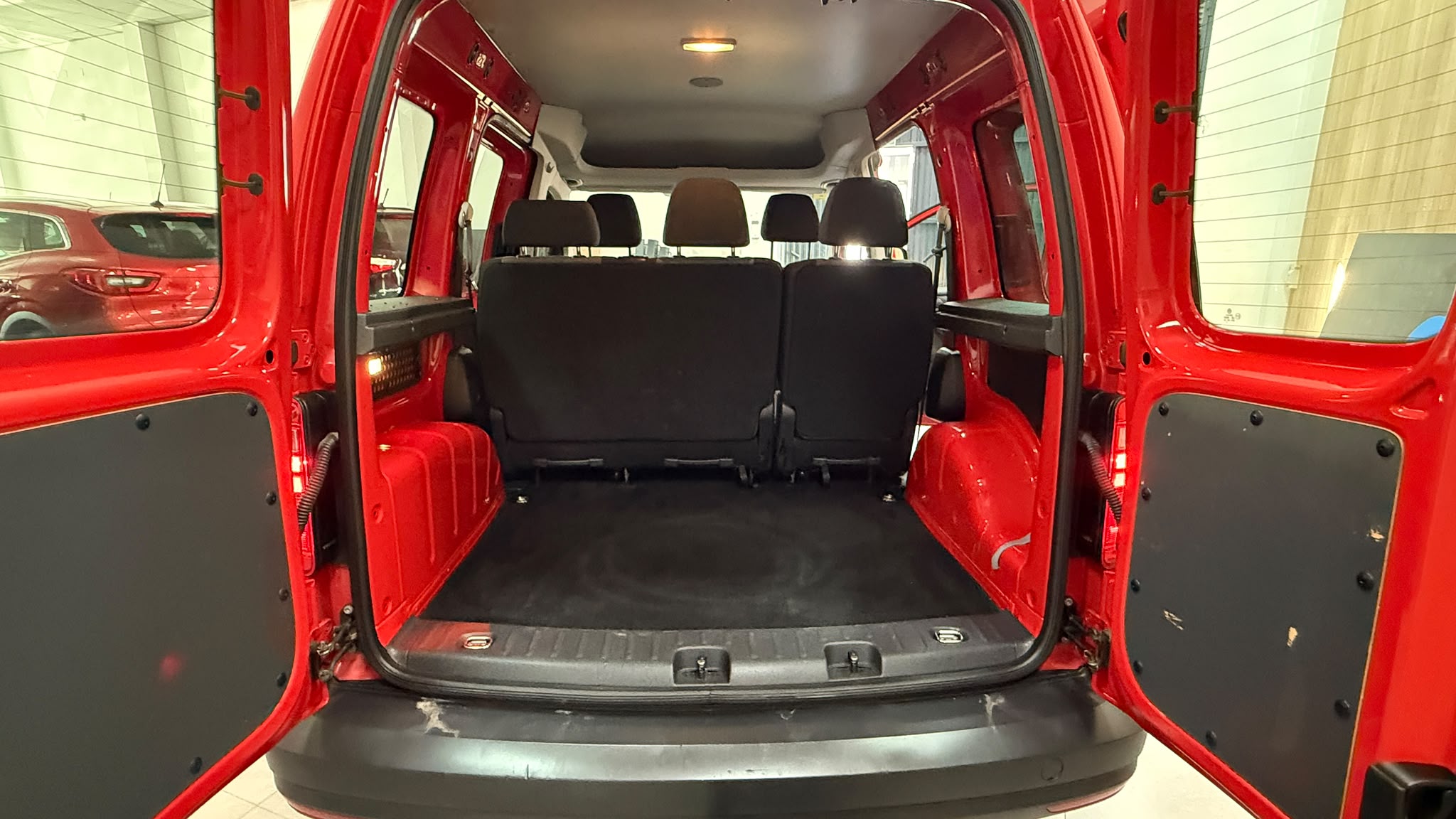 VOLKSWAGEN Caddy Trendline 2.0 TDI BMT 4Motion