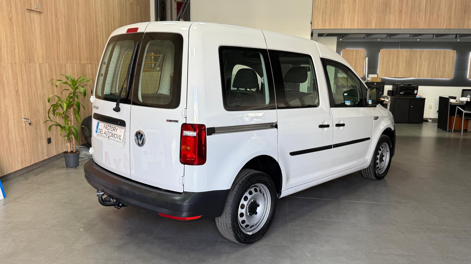 VOLKSWAGEN Caddy Trendline 2.0 TDI BMT 4Motion