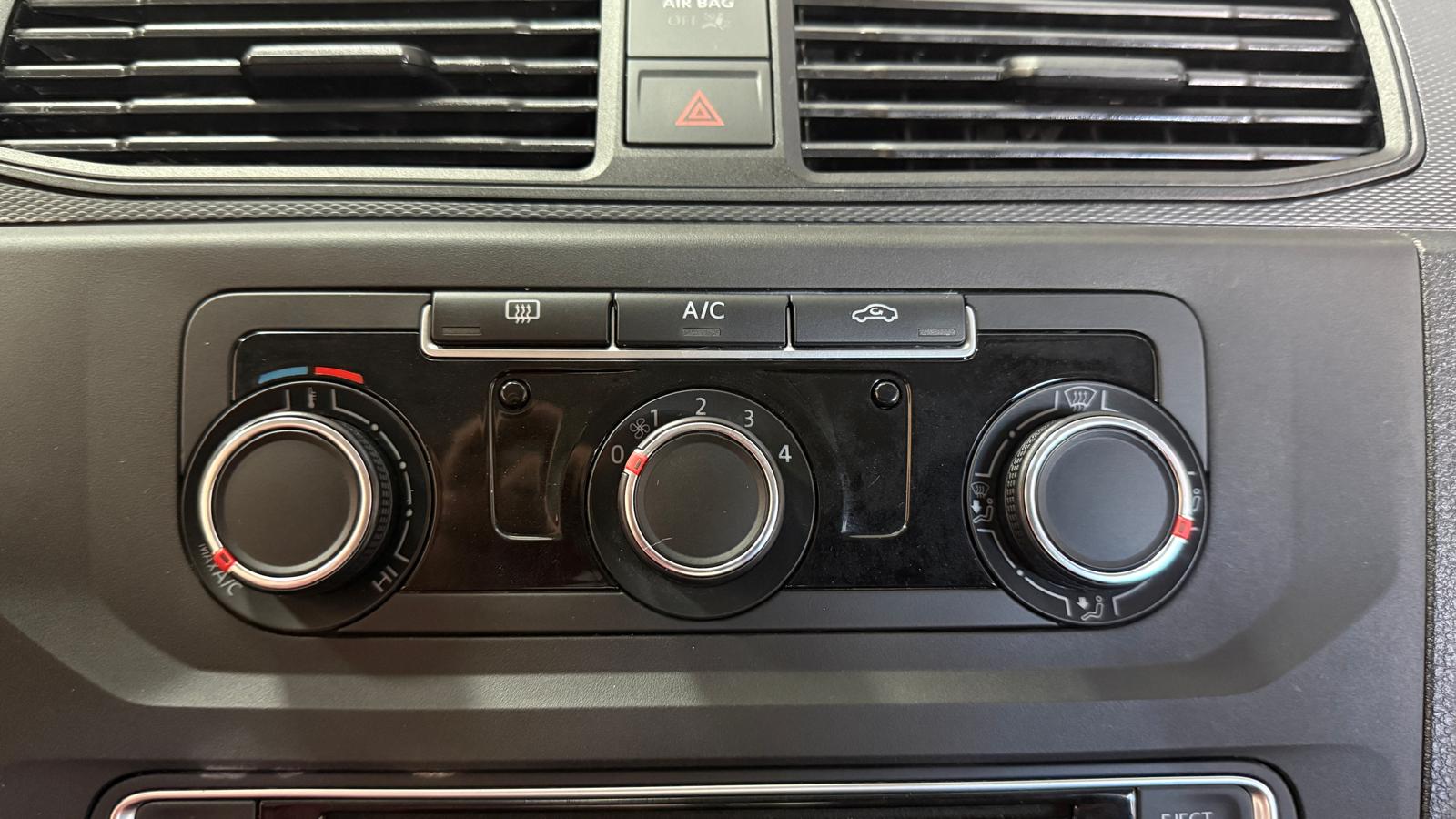 VOLKSWAGEN Caddy Trendline 2.0 TDI BMT 4Motion