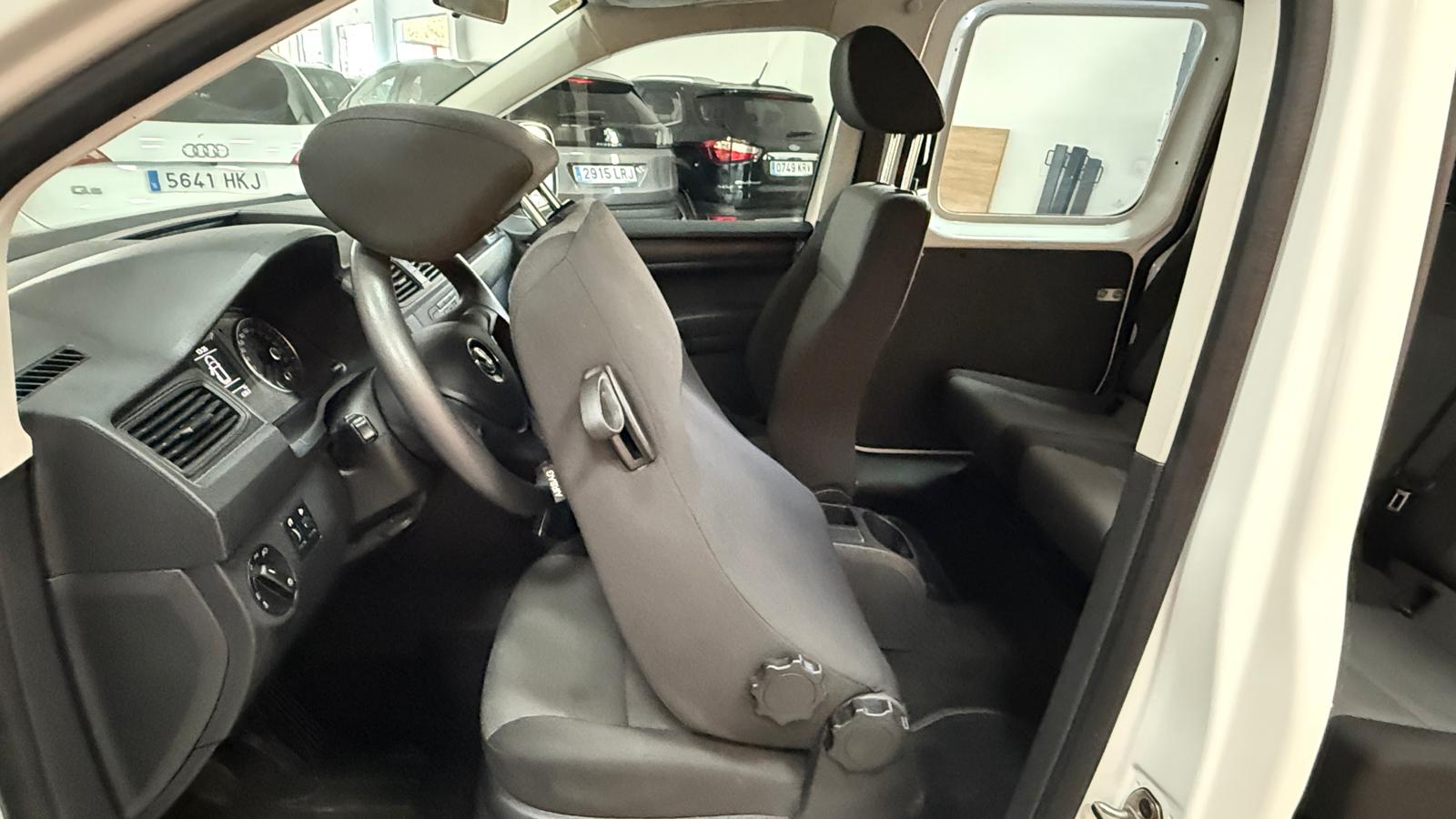 VOLKSWAGEN Caddy Trendline 2.0 TDI BMT 4Motion