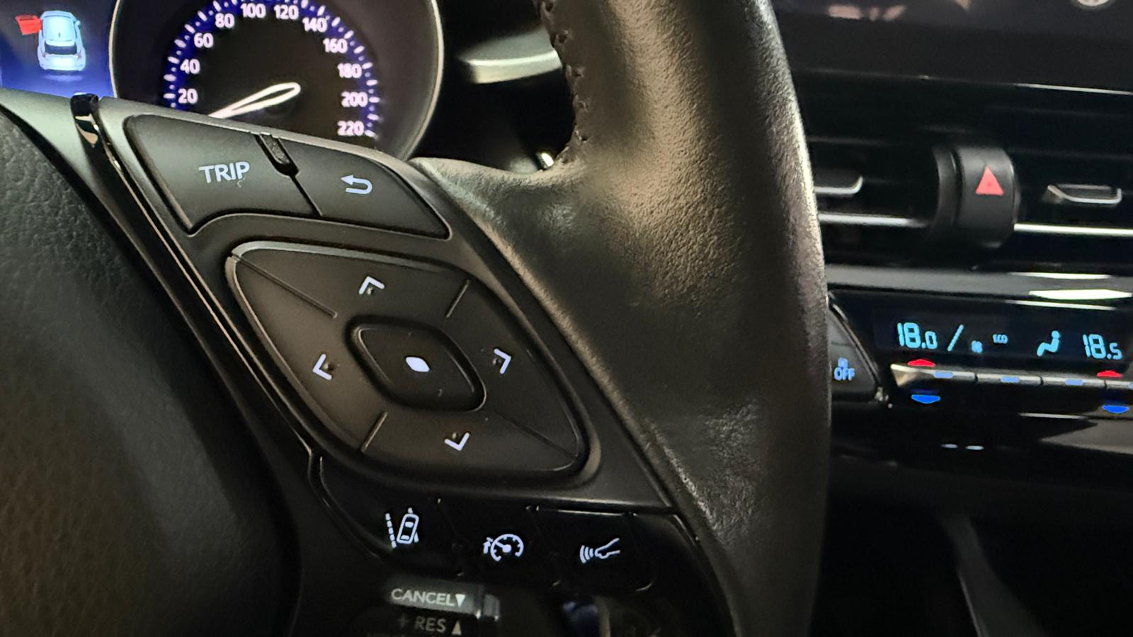 TOYOTA CHR 1.8 125H Advance
