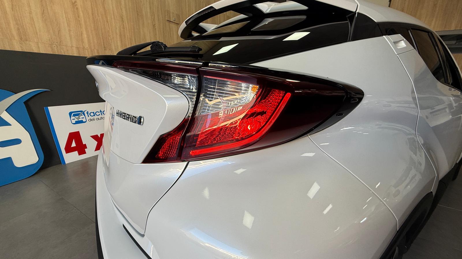 TOYOTA CHR 1.8 125H Advance